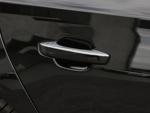 201745 TFSI quattro A ^