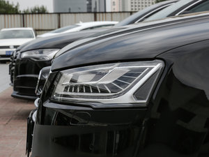 201745 TFSI quattro A ^