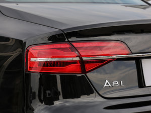 201745 TFSI quattro A ^