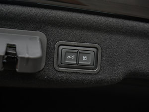 2017款45 TFSI quattro 豪华型 空间座椅