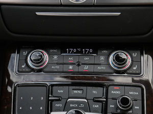 201745 TFSI quattro A {{