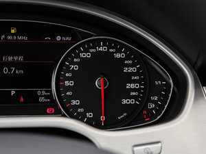 201745 TFSI quattro A п؅^