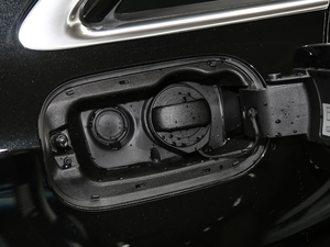 201745 TFSI quattro ׿Խh ^