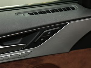 201745 TFSI quattro ׿Խh g