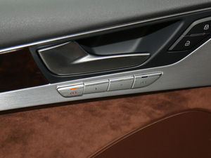 201745 TFSI quattro ׿Խh g