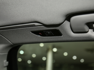 201745 TFSI quattro ׿Խh g