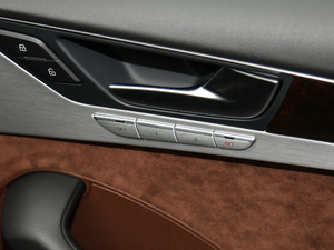 201745 TFSI quattro ׿Խh g