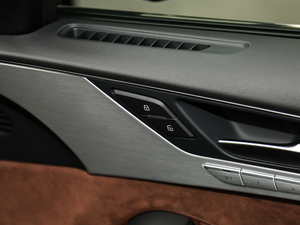 201745 TFSI quattro ׿Խh g