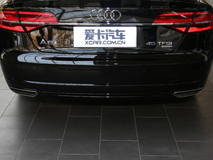 2017款45 TFSI quattro 卓越先锋典藏版 排气管