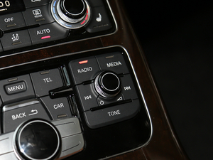 201745 TFSI quattro ׿Խhذ п؅^