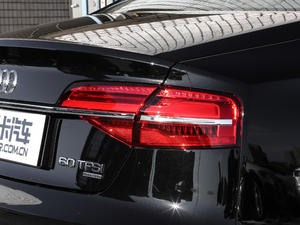 201760 TFSI quattro A ^