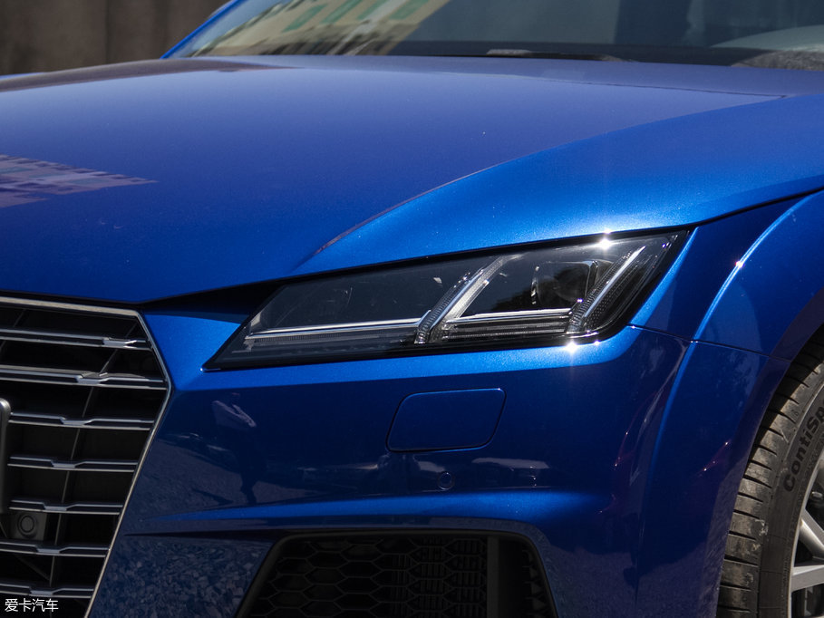 2017��W��TTS Roadster Roadster 2.0TFSI quattro