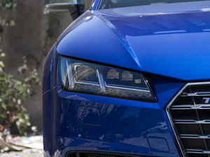 2017Roadster 2.0TFSI quattro ^