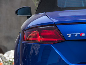 2017Roadster 2.0TFSI quattro ^