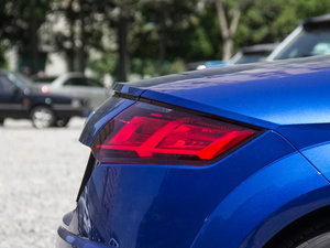 2017Roadster 2.0TFSI quattro ^