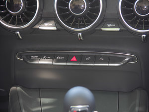 2017Roadster 2.0TFSI quattro п؅^