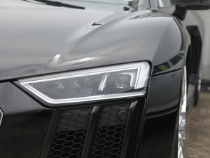 2017款V10 Coupe 大灯