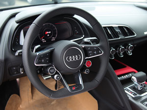 2017款V10 Coupe 方向盘