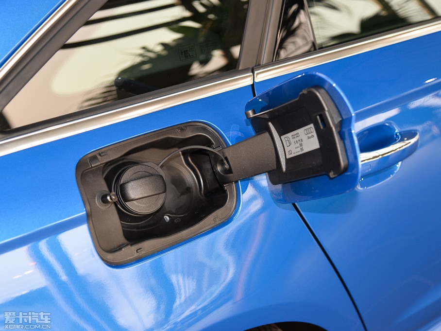 2013?yun)WS6 4.0TFSI