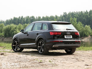 奧迪(進(jìn)口)2017款?yuàn)W迪Q7 e-tron