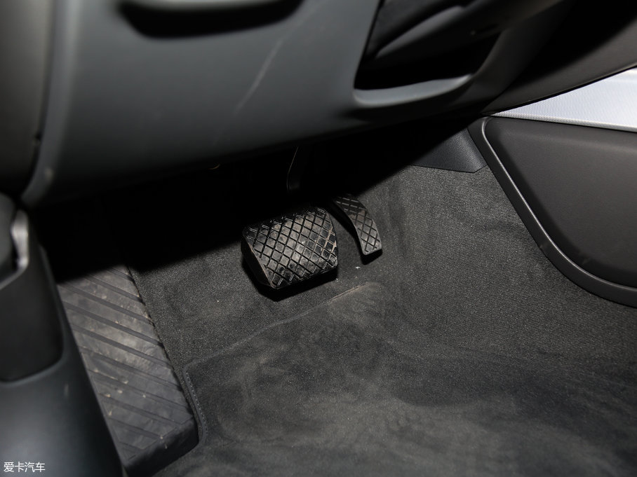 2017��W��A6 Avant 2.0T Sport�\����