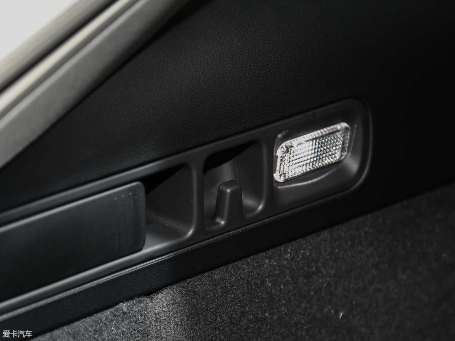 2017WA6 Avant 1.8T r