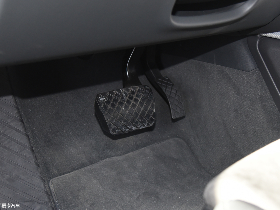 2017WA6 Avant 2.0T Sport\