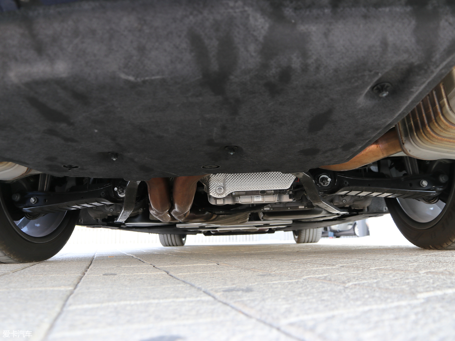 2018��?yu��n)W��A8 A8L ������