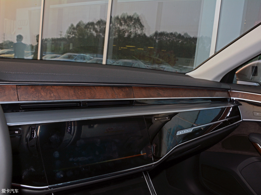 2018WA8 55TFSI quattro A