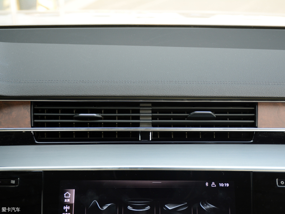 2018WA8 55TFSI quattro A