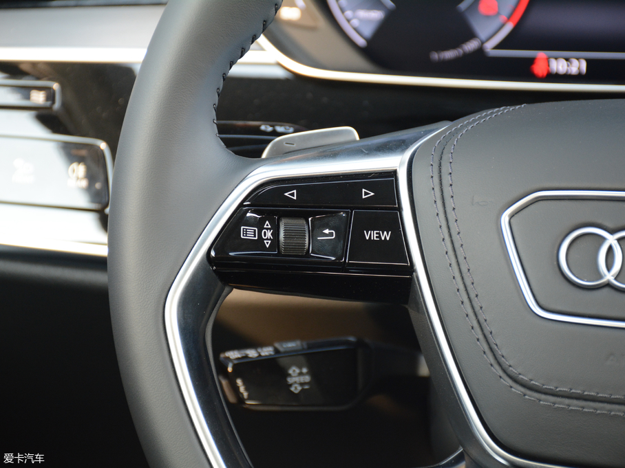 2018WA8 55TFSI quattro A