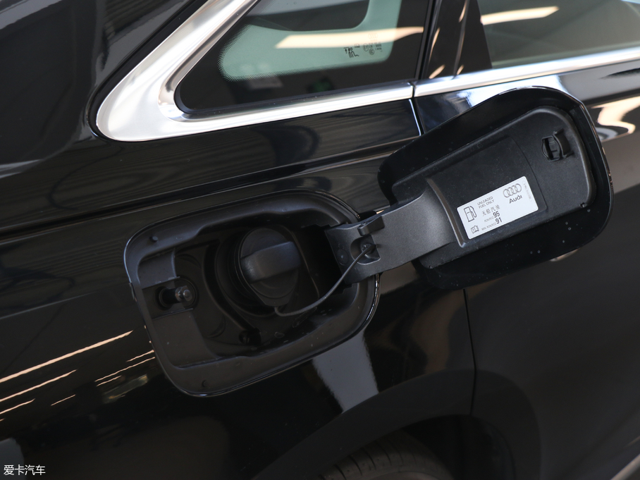 2018WA8 55TFSI quattro ӢͶŰ