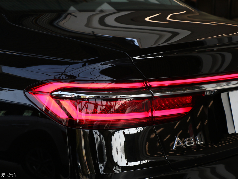 2018WA8 55TFSI quattro ӢͶŰ