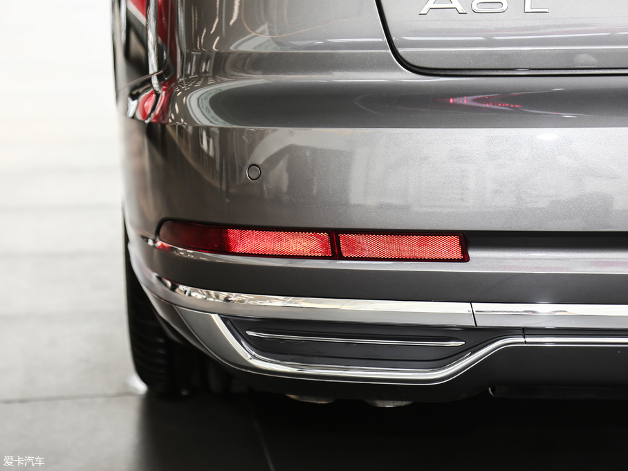 2018?yun)WA8 55TFSI quattro ͶŰ