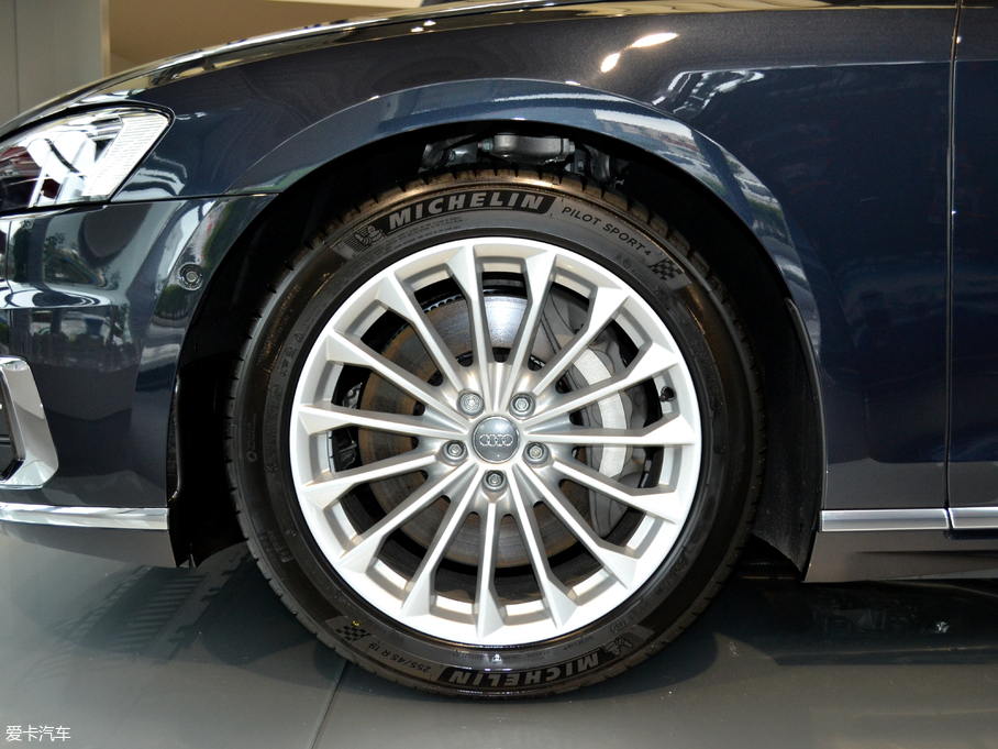 2018WA8 55TFSI quattro ӢͶŰ