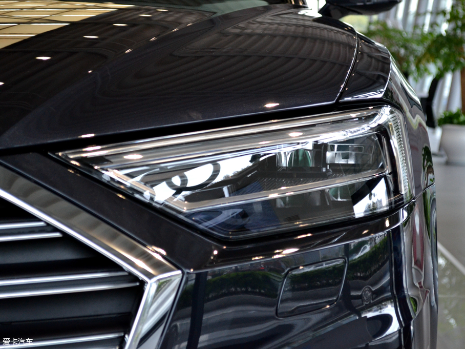 2018WA8 55TFSI quattro ӢͶŰ