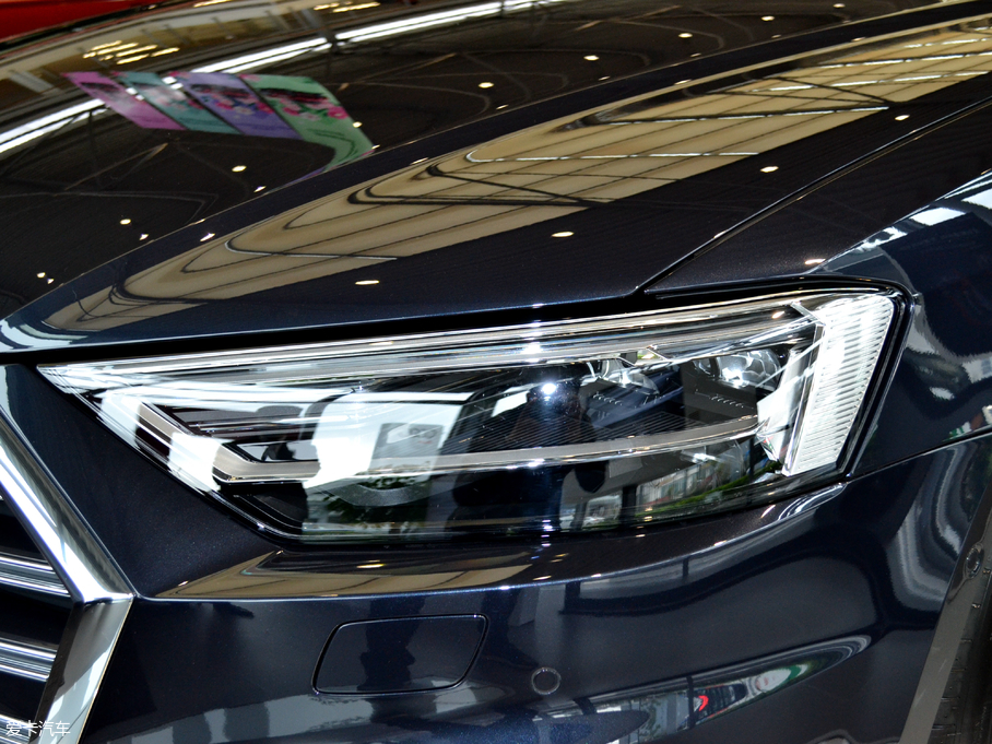 2018WA8 55TFSI quattro ӢͶŰ