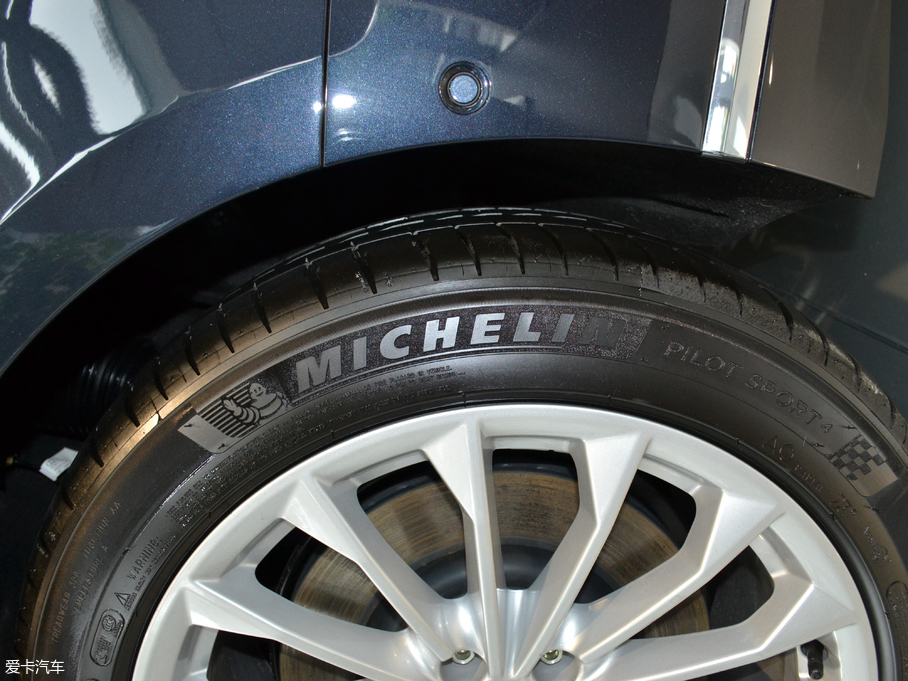 2018WA8 55TFSI quattro ӢͶŰ