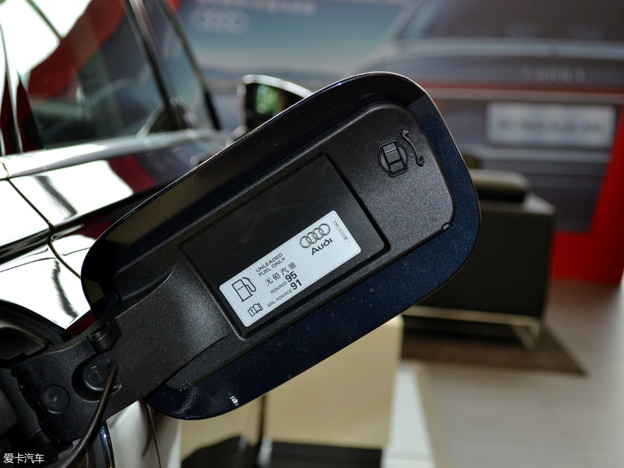 2018WA8 55TFSI quattro ӢͶŰ