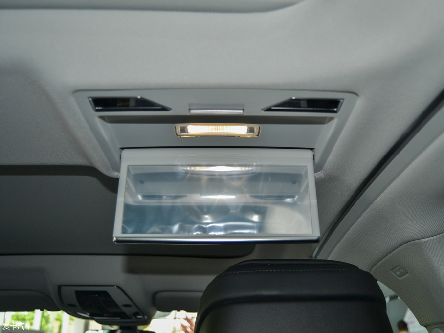 2018WA8 55TFSI quattro ͶŰ