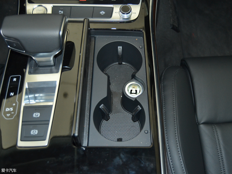 2018WA8 55TFSI quattro ͶŰ