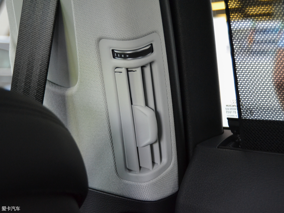 2018WA8 55TFSI quattro ͶŰ