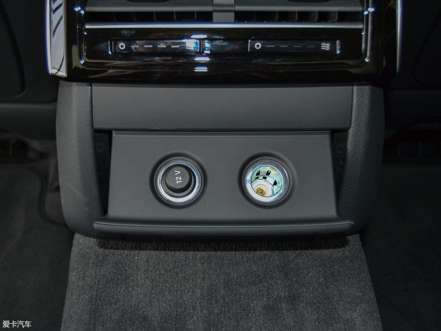 2018WA8 55TFSI quattro ͶŰ