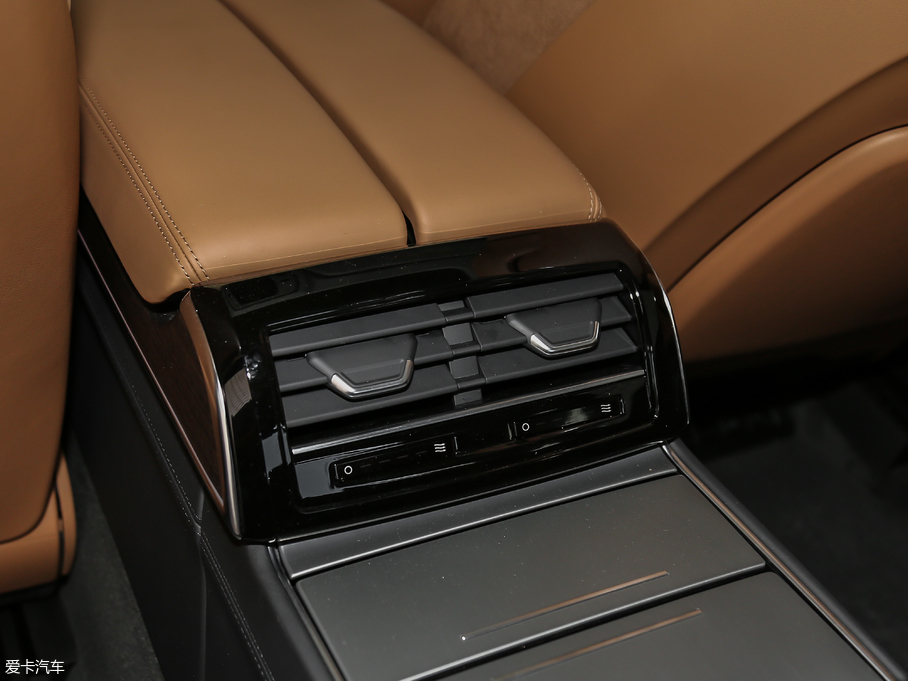 2018WA8 55TFSI quattro F