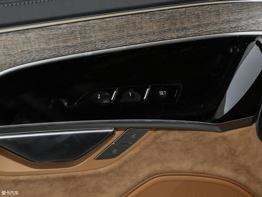 2018WA8 55TFSI quattro F