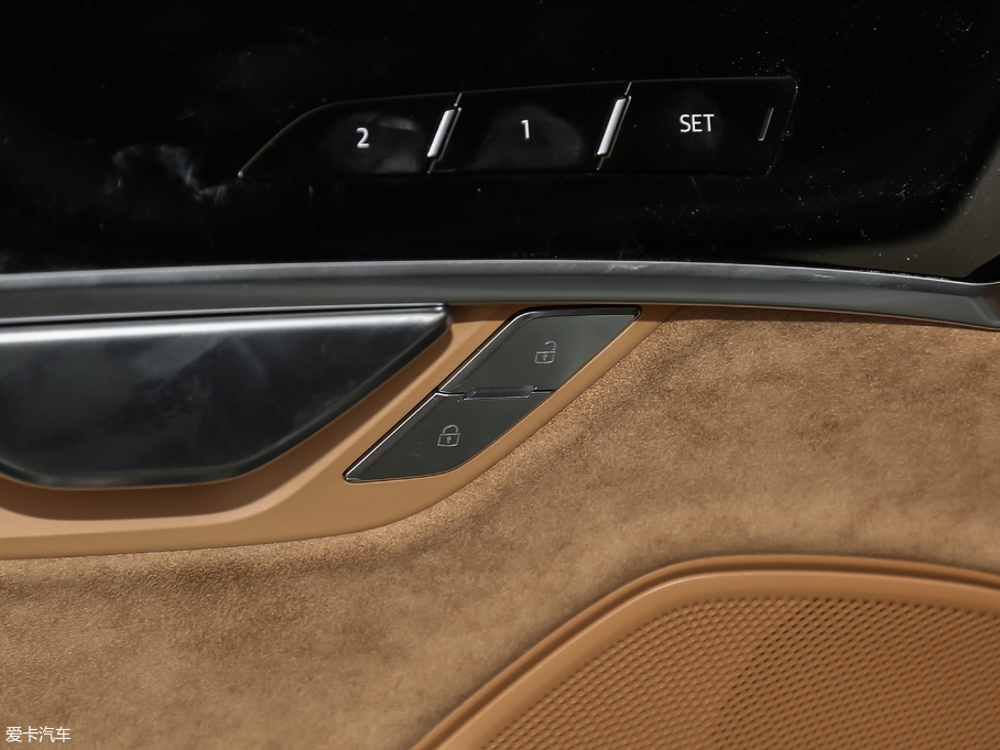 2018WA8 55TFSI quattro F