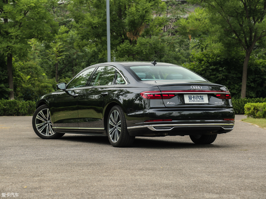 2018WA8 55TFSI quattro F