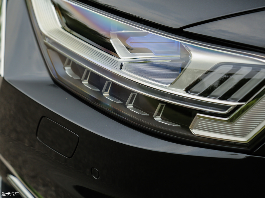 2018WA8 55TFSI quattro F