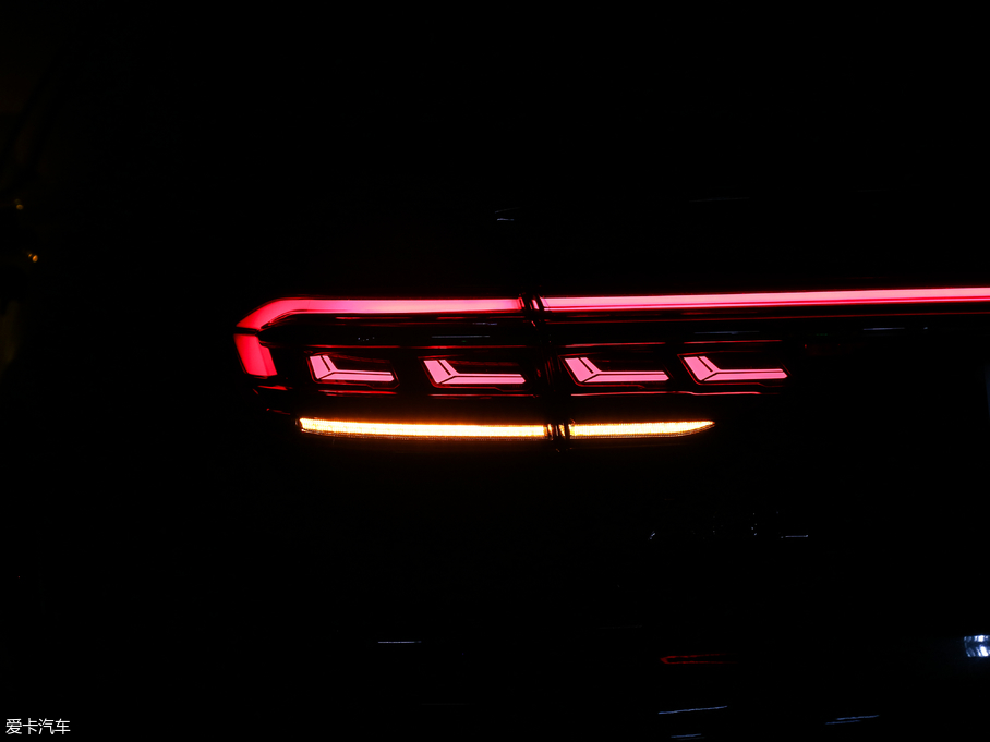 2018WA8 55TFSI quattro F