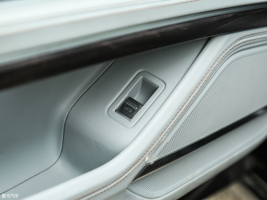 2018WA8 55TFSI quattro F